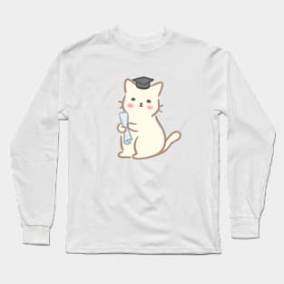 cute cat wearing a graduation cap Long Sleeve T-Shirt